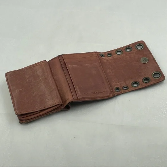 Vintage Betsey Johnson Wallet - Picture 6 of 9